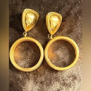 Large Runway 80s Vintage gold tone Clip-on drop hoop Earrings